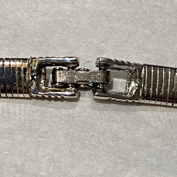 Vintage Y2K Silver Tone Serpentine Collar Omega Necklace Blue Enamel Panel - Picture 12 of 13